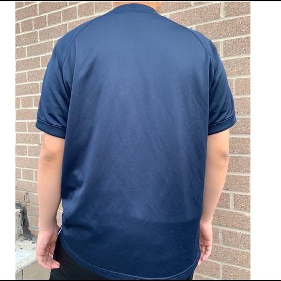 🔥Nike Vintage Striped shirt🔥 - Picture 3 of 4